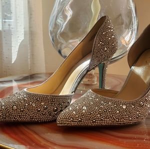 Betsey Johnson shary pump